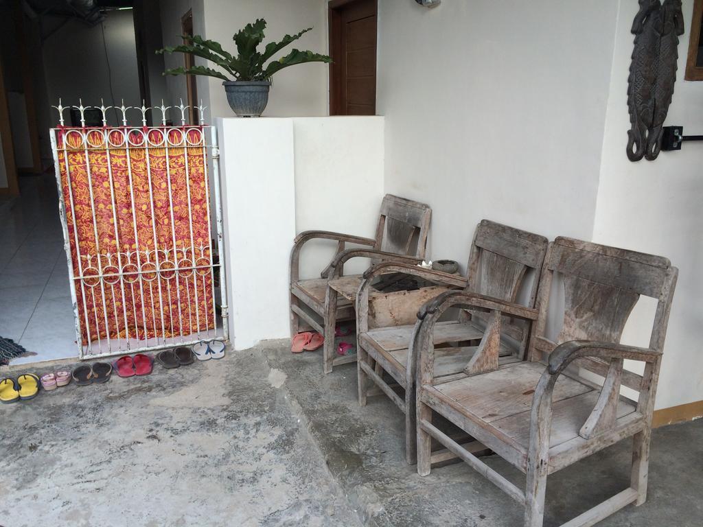 Jeges Homestay Senggigi Exterior photo