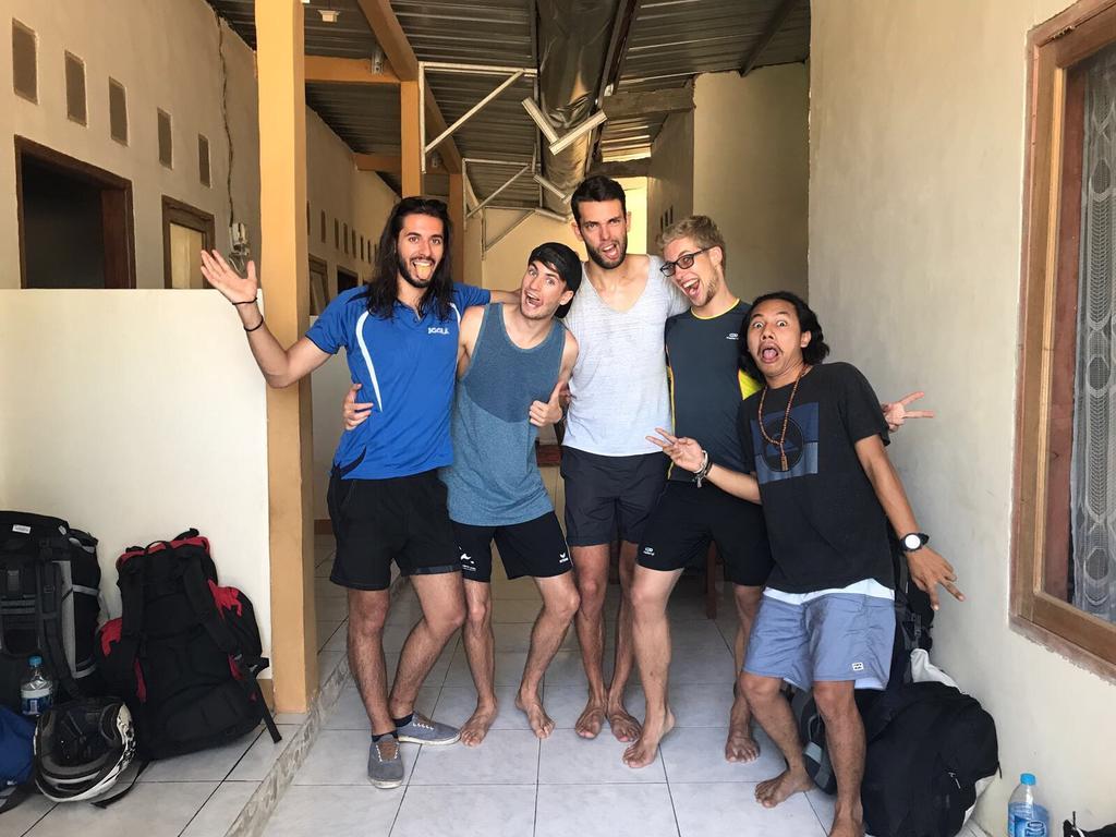 Jeges Homestay Senggigi Exterior photo